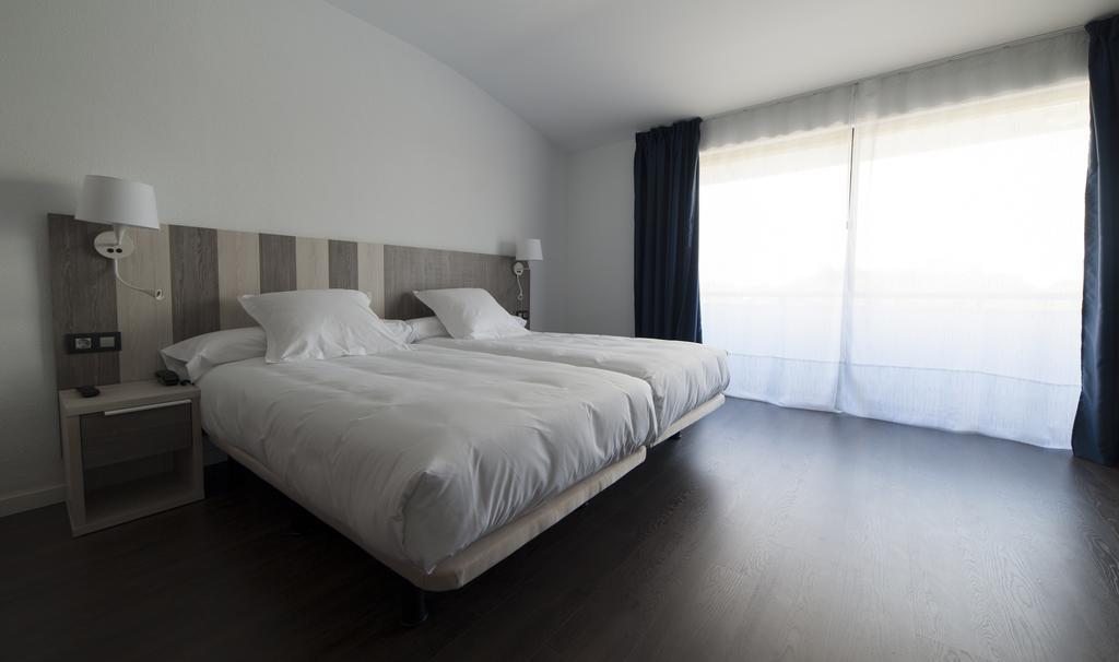 Hotel La Palma De ยาเนส ภายนอก รูปภาพ