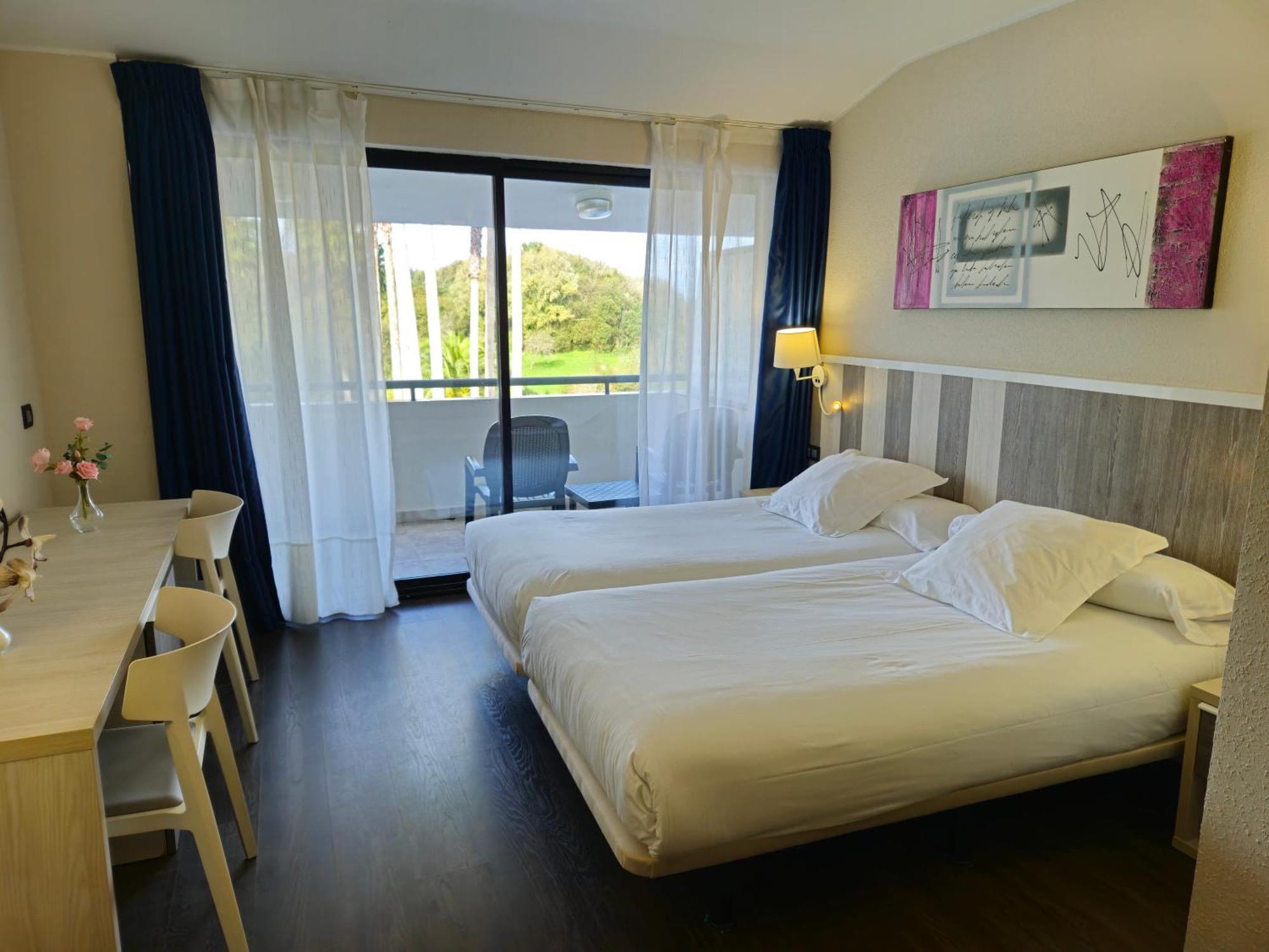 Hotel La Palma De ยาเนส ภายนอก รูปภาพ