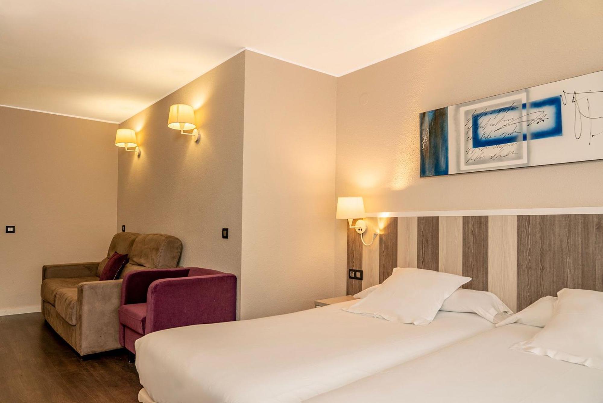 Hotel La Palma De ยาเนส ภายนอก รูปภาพ